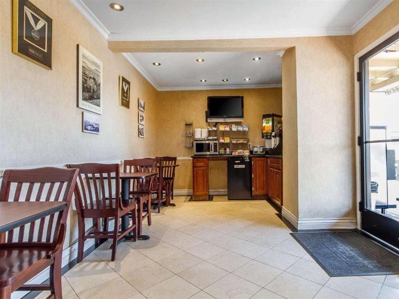Rodeway Inn - Berkeley Dış mekan fotoğraf
